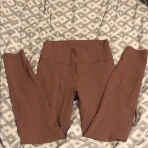 Lululemon in movement leggings